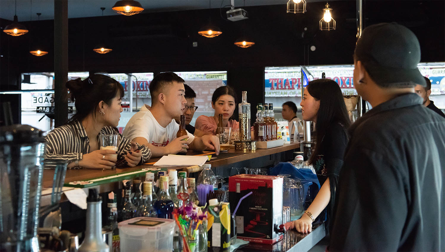 Renegade Craft Beer & Ciders Sports Bar Chiang Mai สปอร์ตบาร์ เชียงใหม่