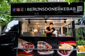 berlins doner kebab renegade chiang mai พ.ย. 2022
